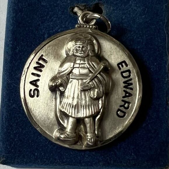 NWOT 1" Saint Edward Sterling Silver-Plated Overlay Charm - Creed Company - Picture 1 of 4
